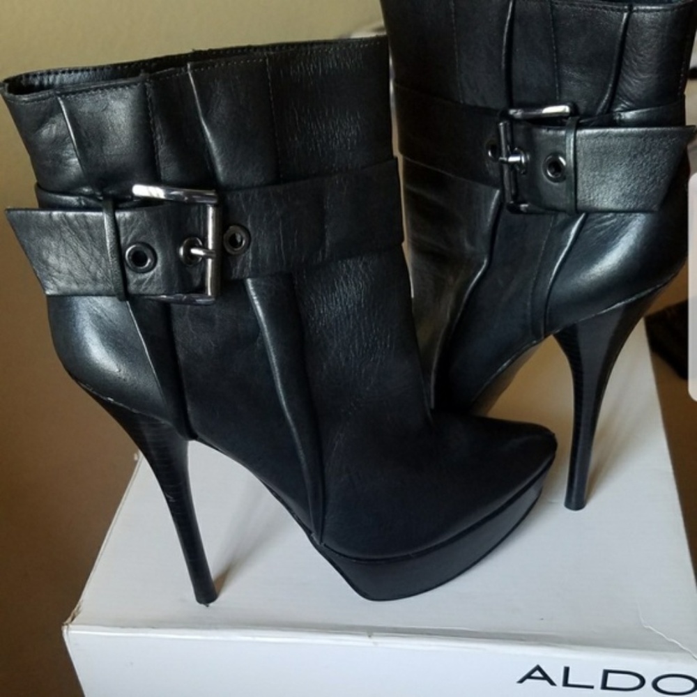 Aldo " Corker" black platform ankle  boots